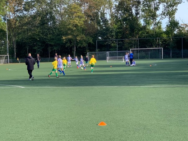 FC CASTRICUM O12-1 VERRAST FC UITGEEST 12-2  MET COMEBACK