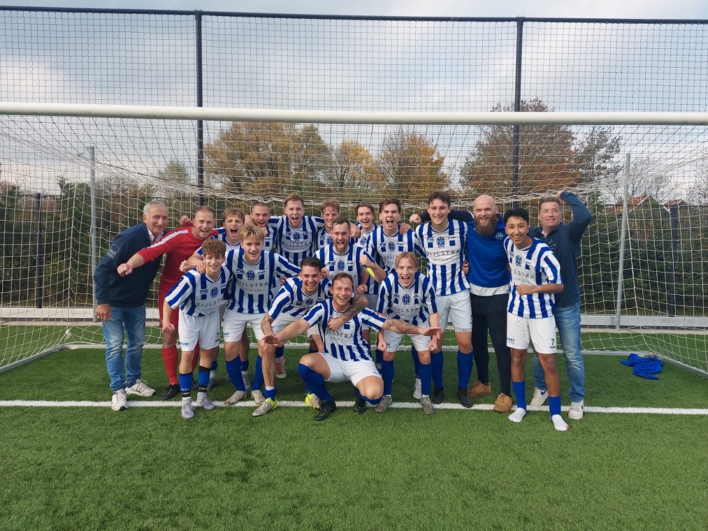 ONVERSLAANBAAR FCC 2 PAKT PERIODETITEL