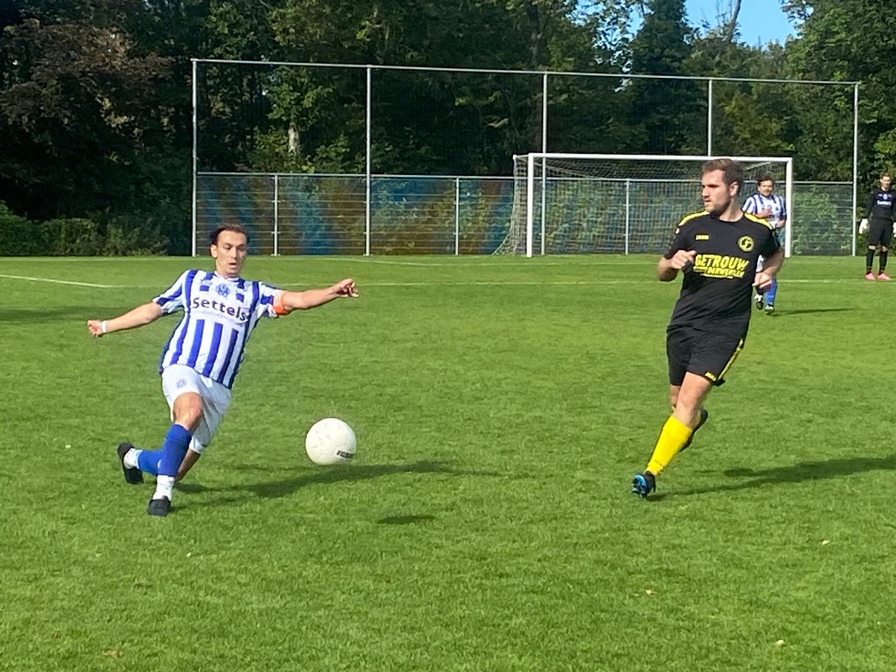 FC CASTRICUM 3 HERSTELT ZICH NA VALSE START