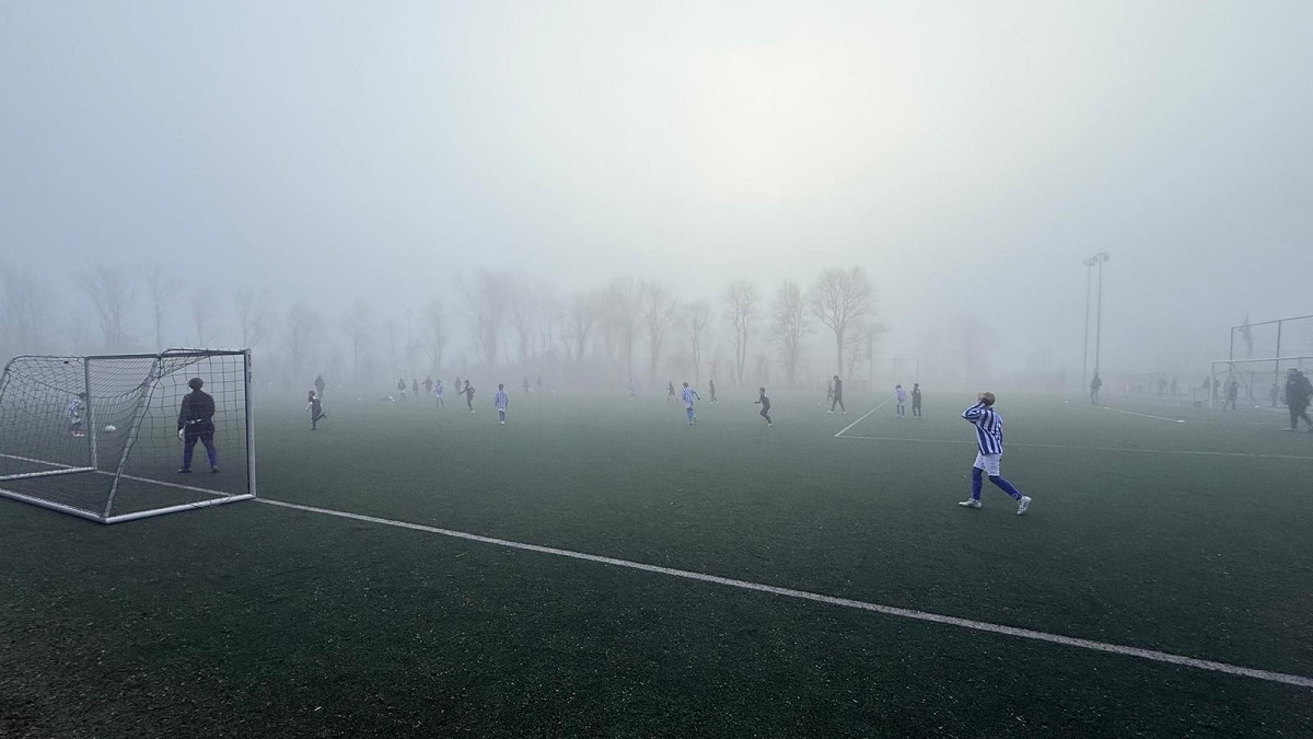 JO11-1 KRIJGT DRAAI OM DE OREN VAN EFFICIËNT VV EGMOND