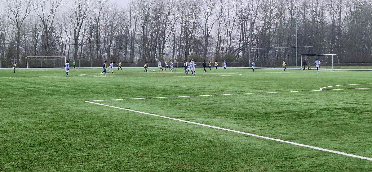 JO14-1 TOONT KARAKTER EN TREKT ZEGE OVER DE STREEP IN ALKMAAR