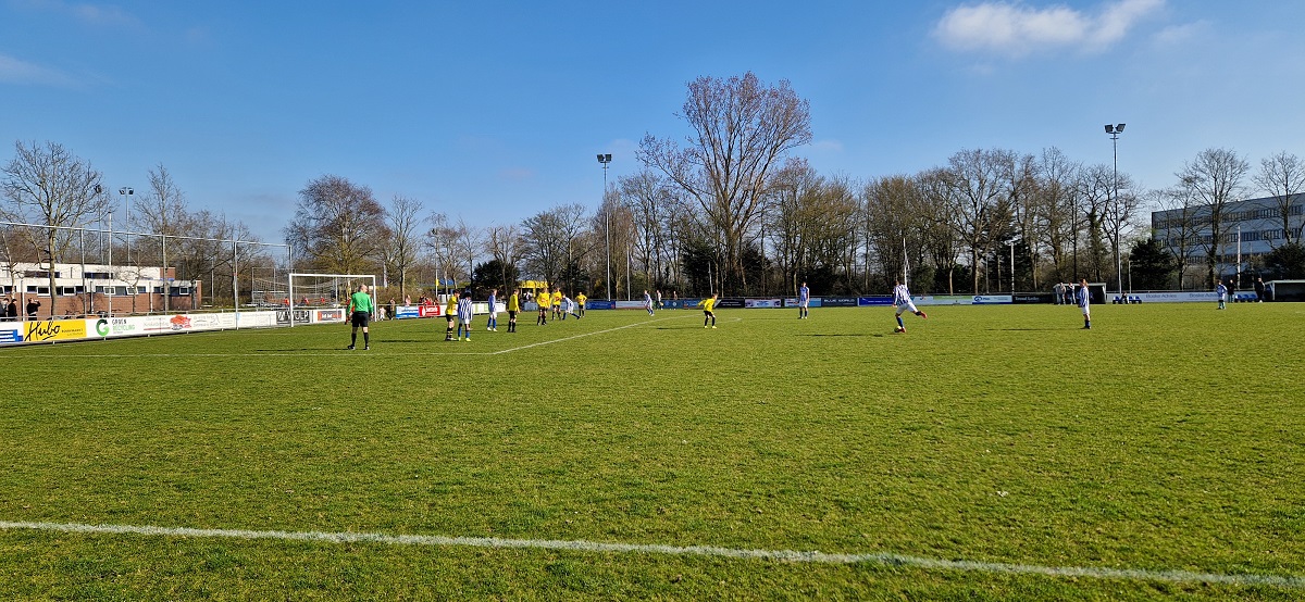 JO14-1 TREFT IN REIGER BOYS EEN TAAIE TEGENSTANDER